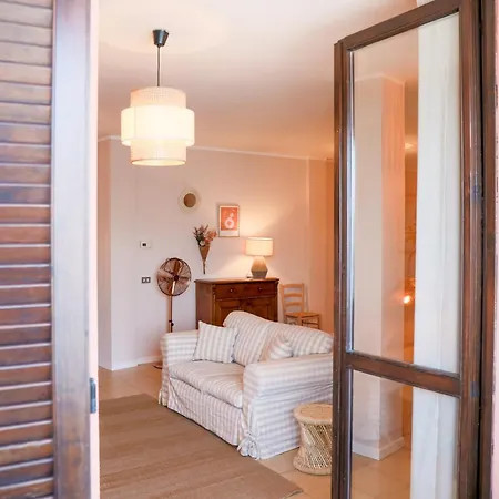 Panoramic By Design Apartment *